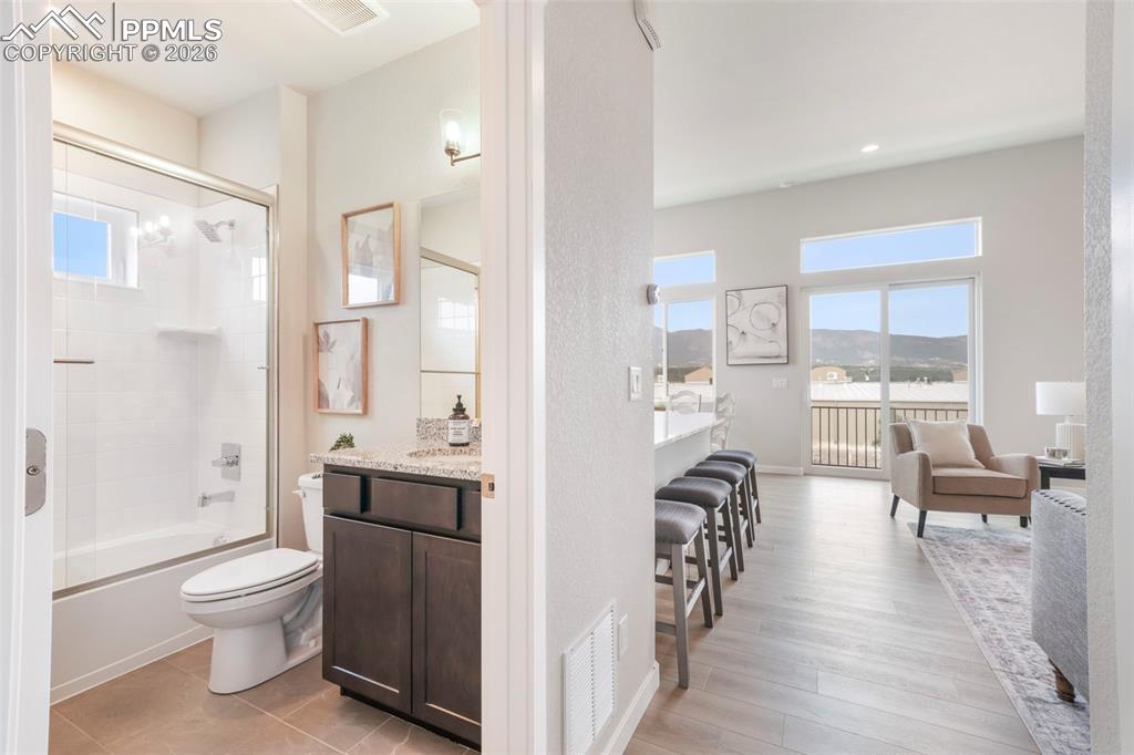 Image 18 of 50: This photo is from the same floor plan next door.