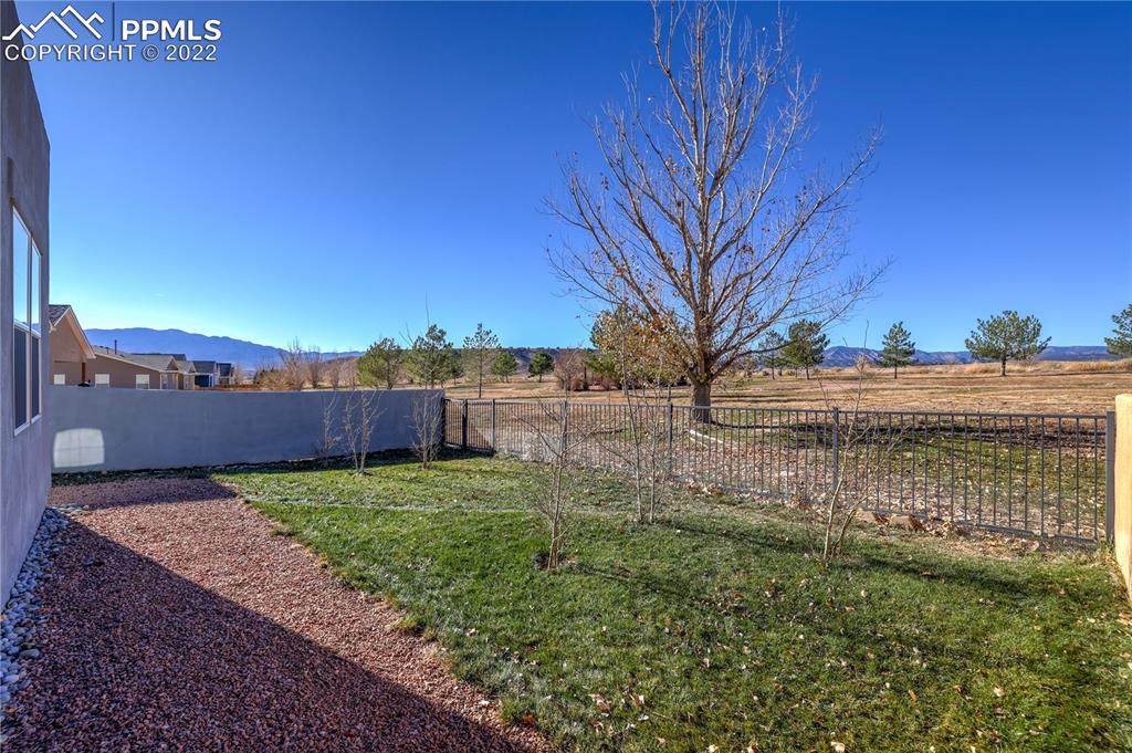 Listing 1996278, Image 32 of 39