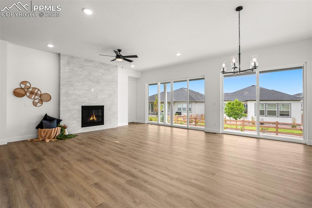 Image 15 of 43: Living Room