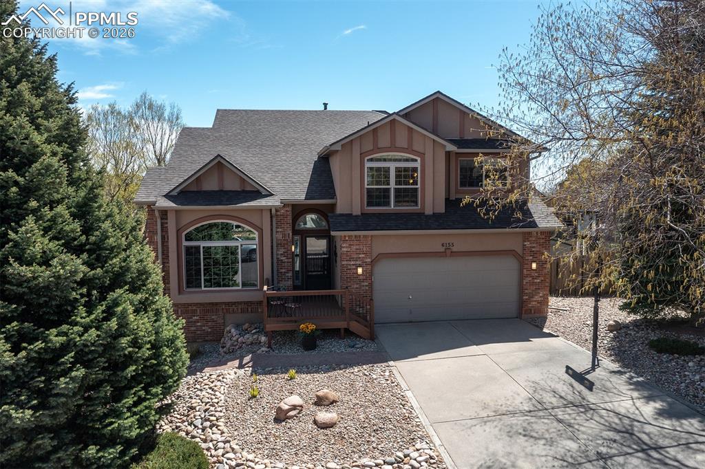 Image 4 of 50: Front of Structure