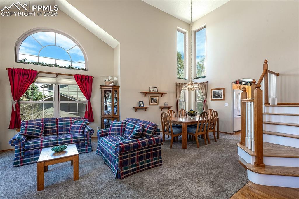 Image 6 of 50: Living Room