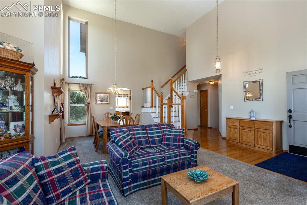 Image 9 of 50: Living Room