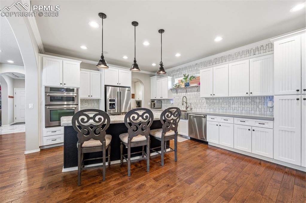 Image 16 of 48: Kitchen