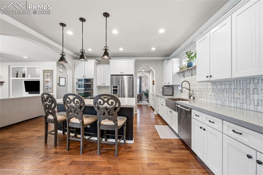 Image 17 of 48: Kitchen