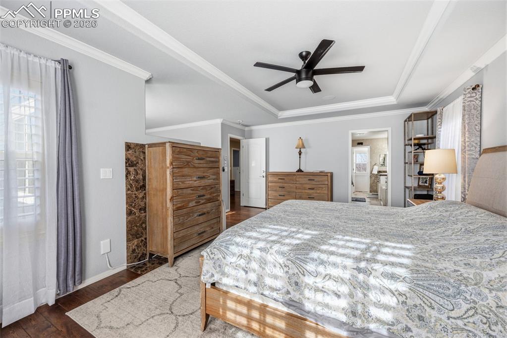 Image 24 of 48: Bedroom