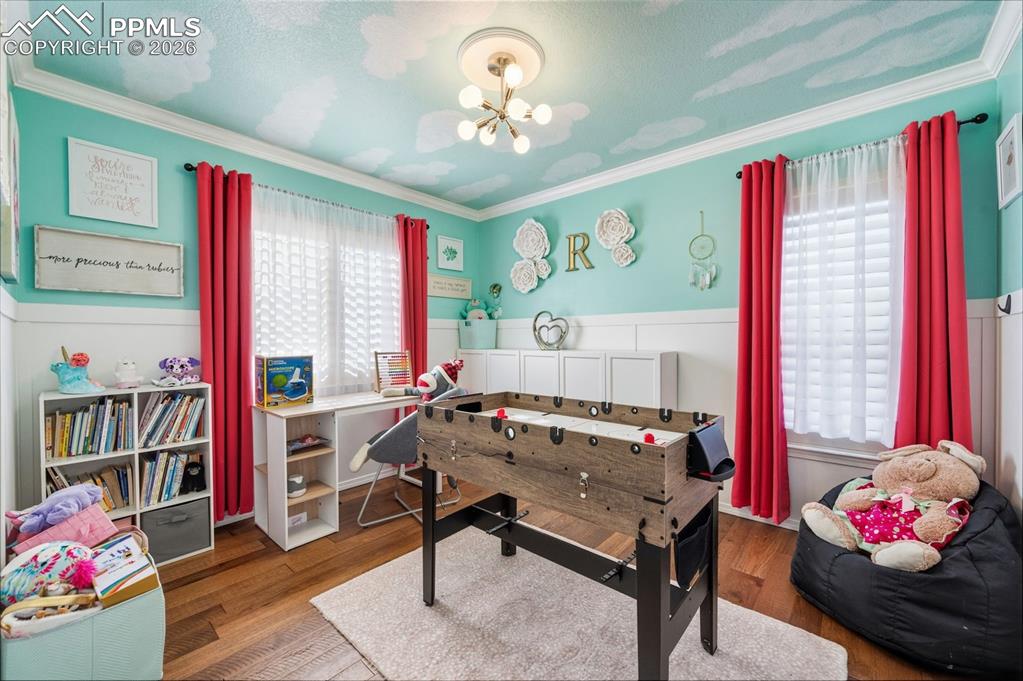 Image 29 of 48: Game Room