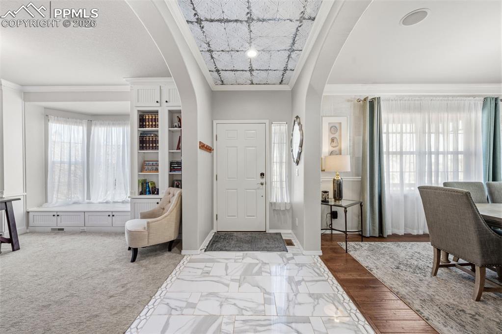 Image 3 of 48: Entry