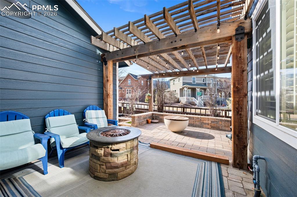 Image 43 of 48: Patio