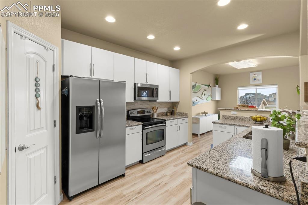 Image 16 of 50: Floor Plan 8