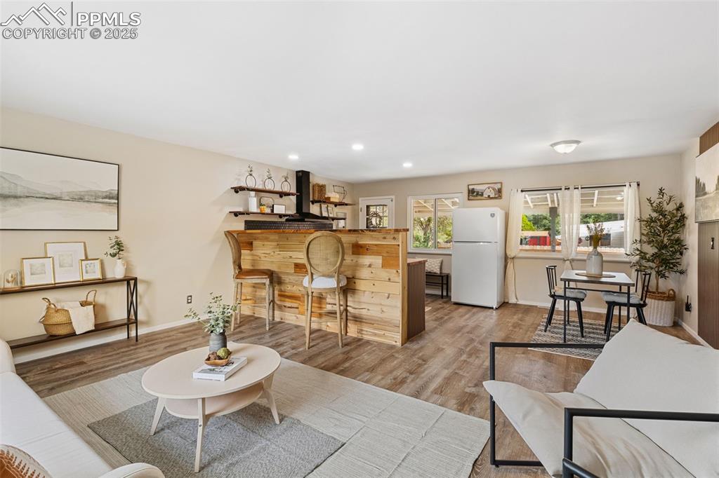 Image 9 of 38: Open and fresh layout