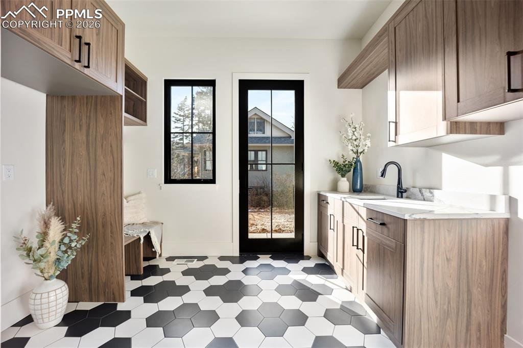 Image 40 of 45: No Description Available