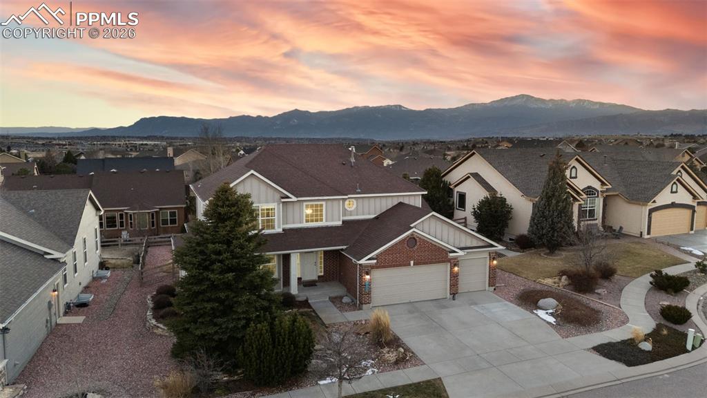 Image 4 of 37: Front of Structure