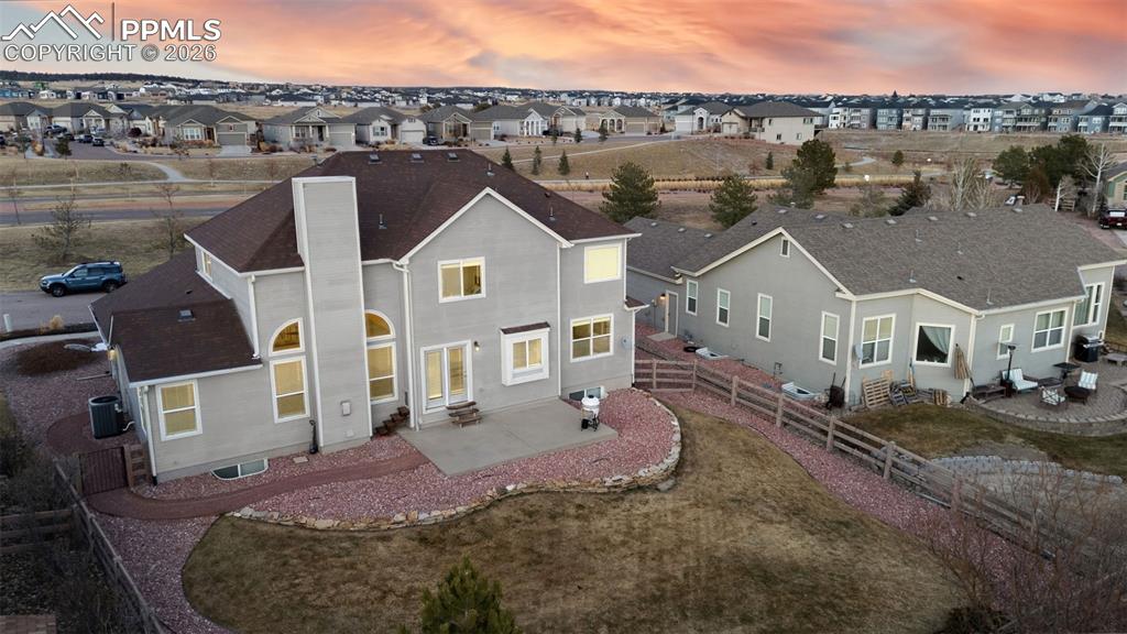 Image 40 of 43: Back of Structure