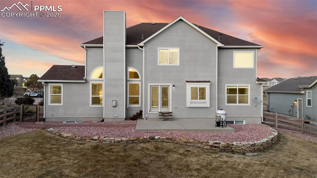 Image 42 of 43: Back of Structure