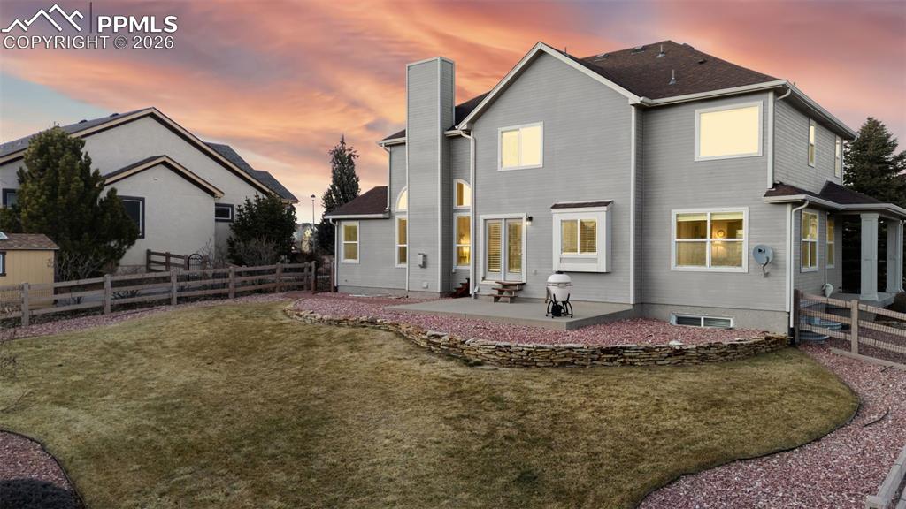 Image 43 of 43: Back of Structure