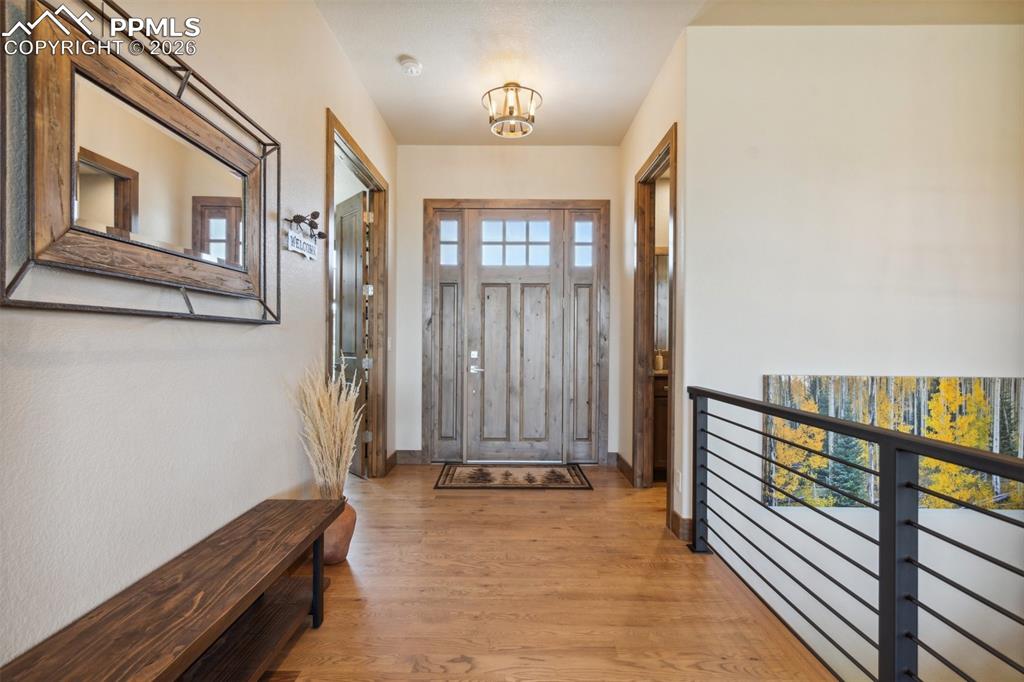 Image 16 of 50: Entry