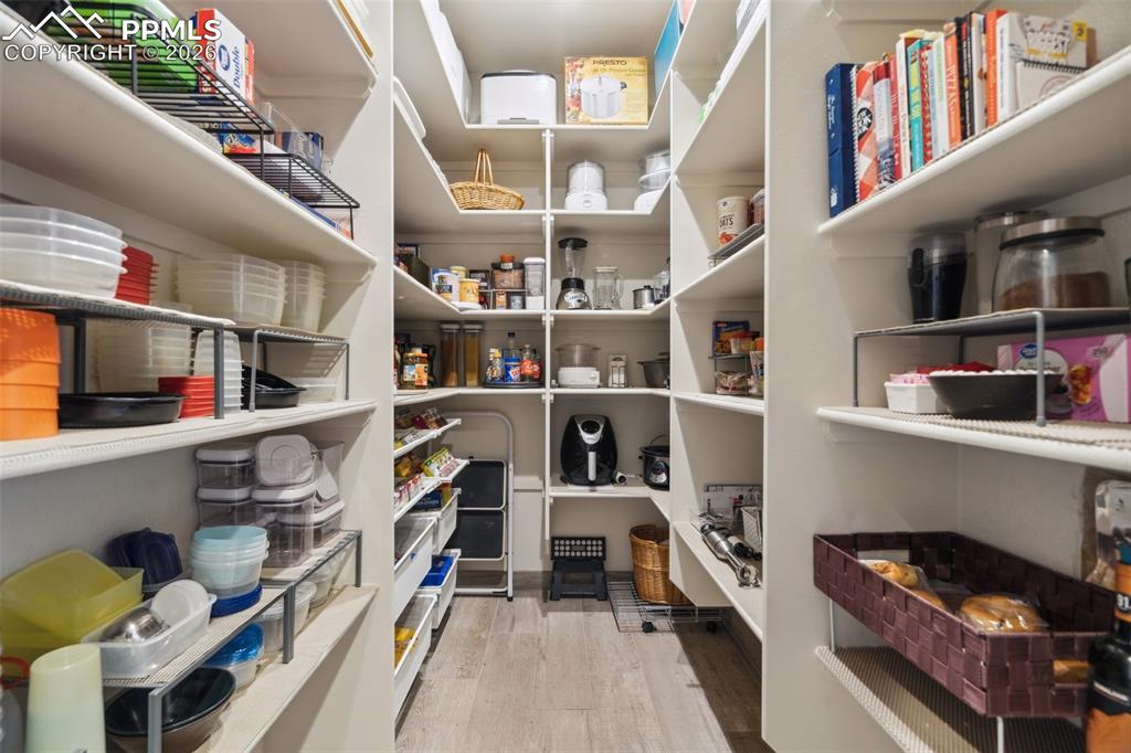 Image 28 of 50: Pantry