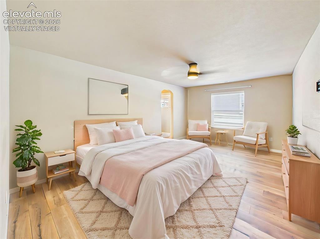 Image 17 of 40: (Virtually Staged) Spacious primary suite offering generous room dimensions