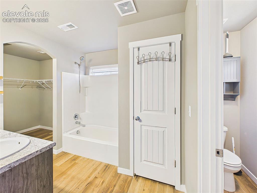 Image 20 of 40: Master Bathroom