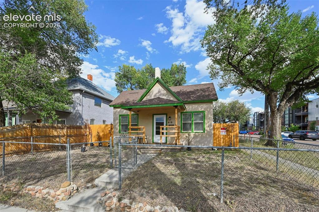 Image 1 of 22: Front of Structure