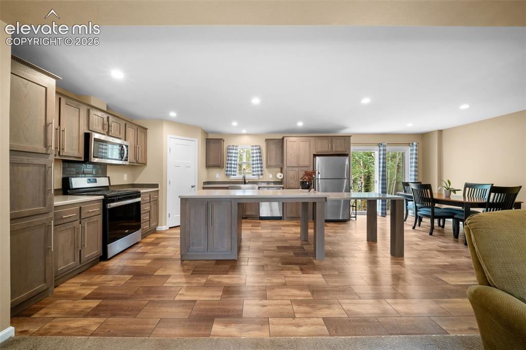 Image 8 of 49: Kitchen