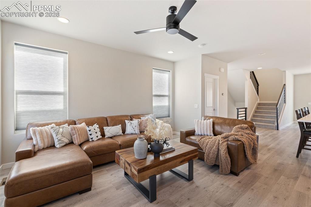 Image 16 of 40: Living Room