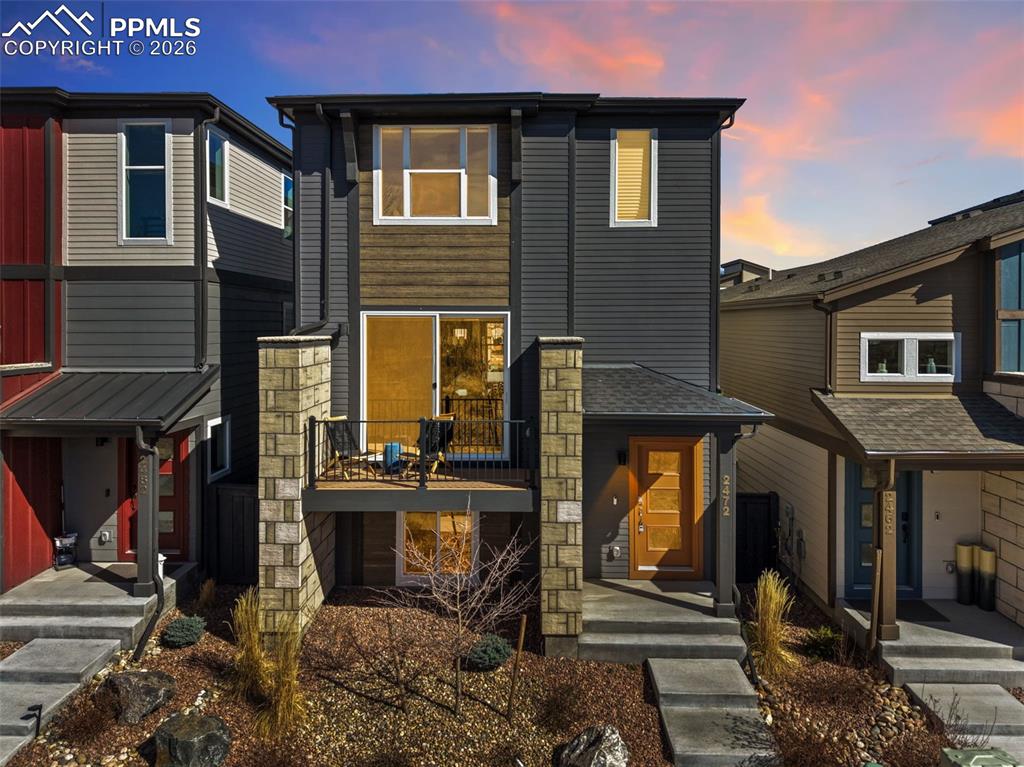 Image 2 of 40: Front of Structure