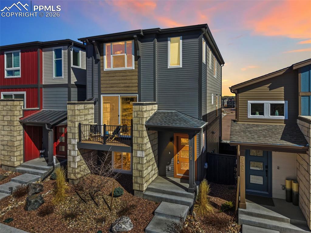 Image 3 of 40: Front of Structure