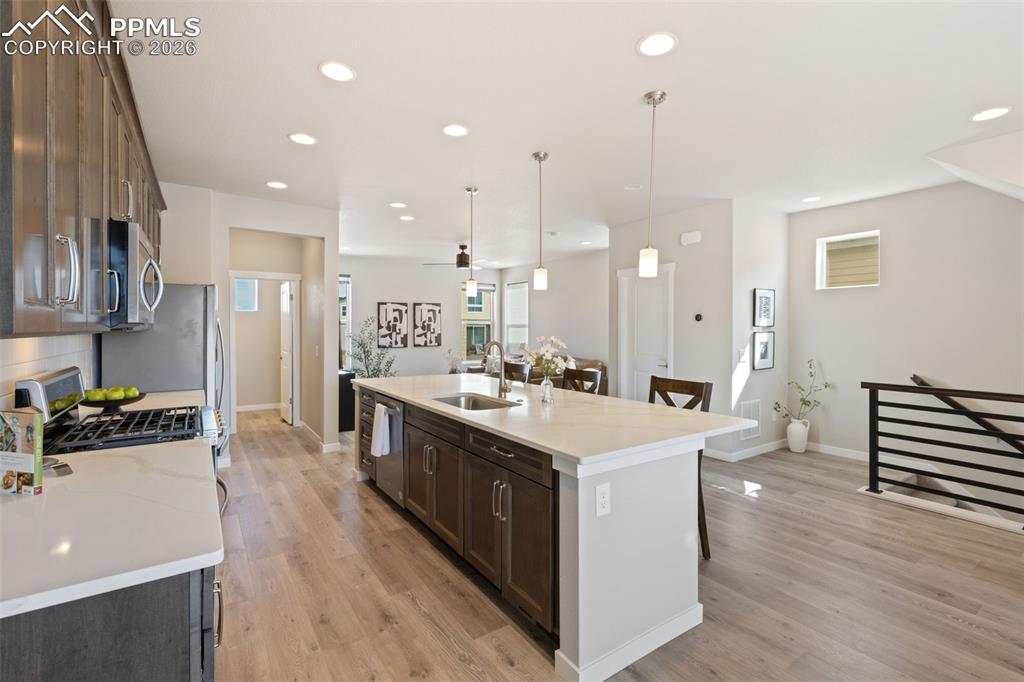 Image 9 of 40: Kitchen