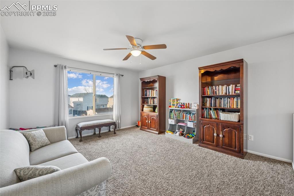 Image 13 of 40: Sitting Room