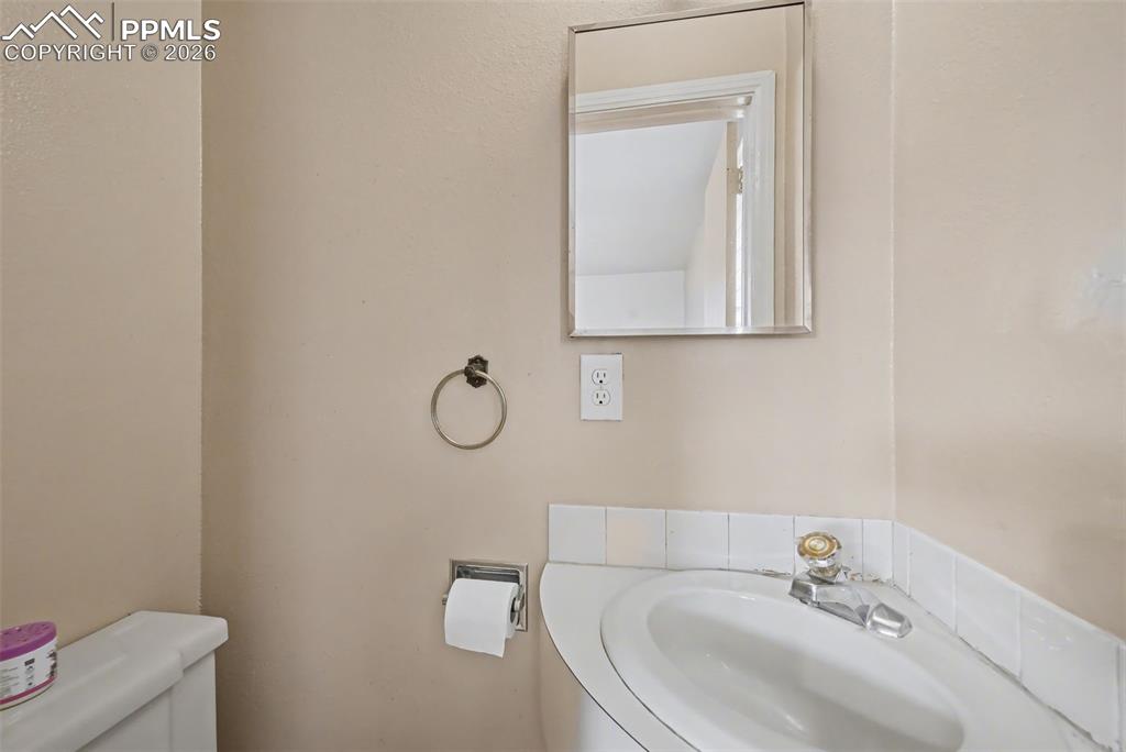 Image 16 of 45: Master Bathroom