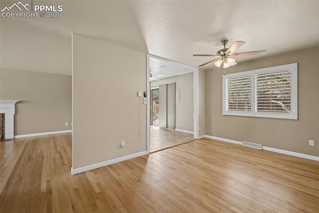 Image 8 of 45: Dining Room