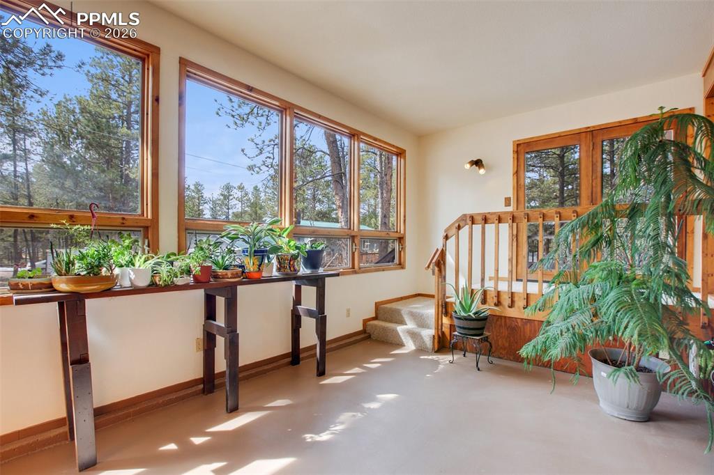 Image 14 of 28: Sun Room