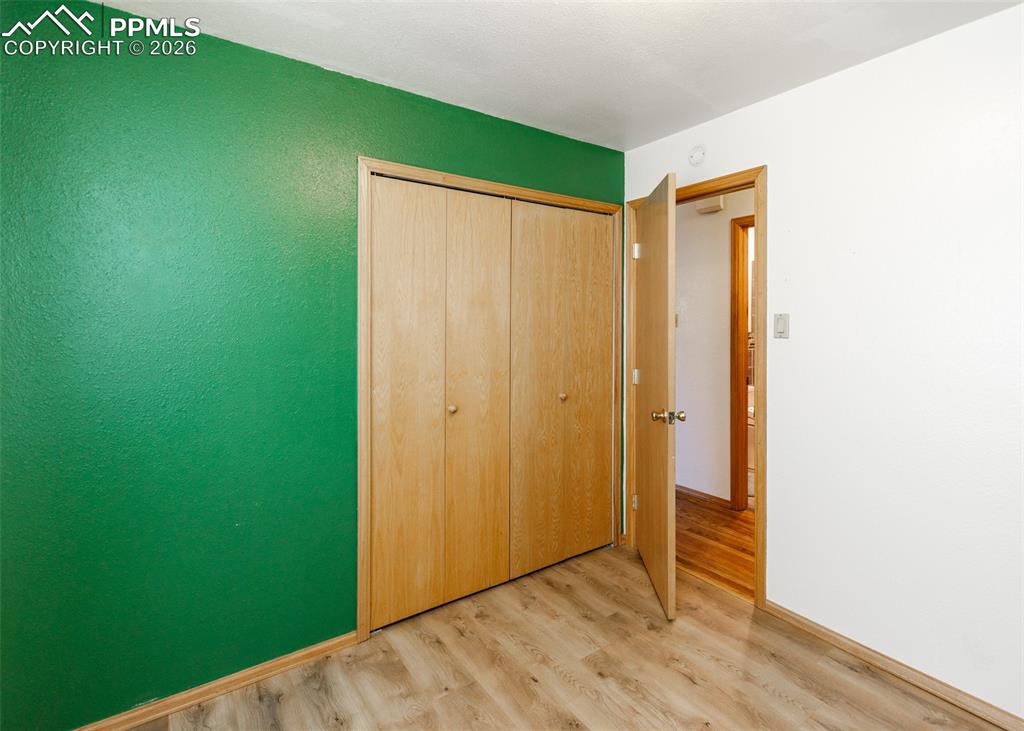 Image 21 of 39: Bedroom