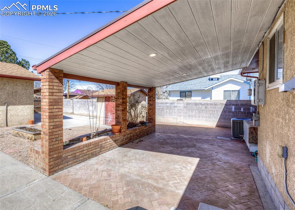 Image 30 of 39: Patio