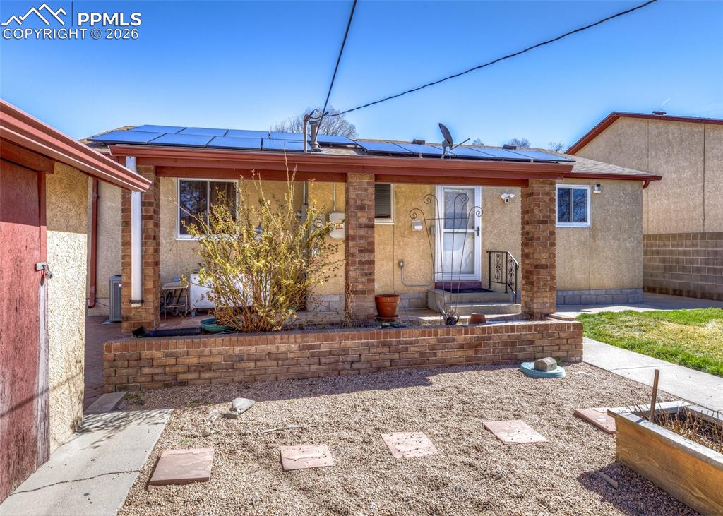 Image 31 of 39: Back of Structure