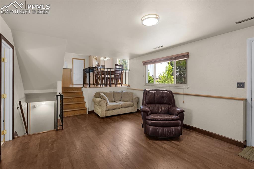 Image 14 of 40: Living Room