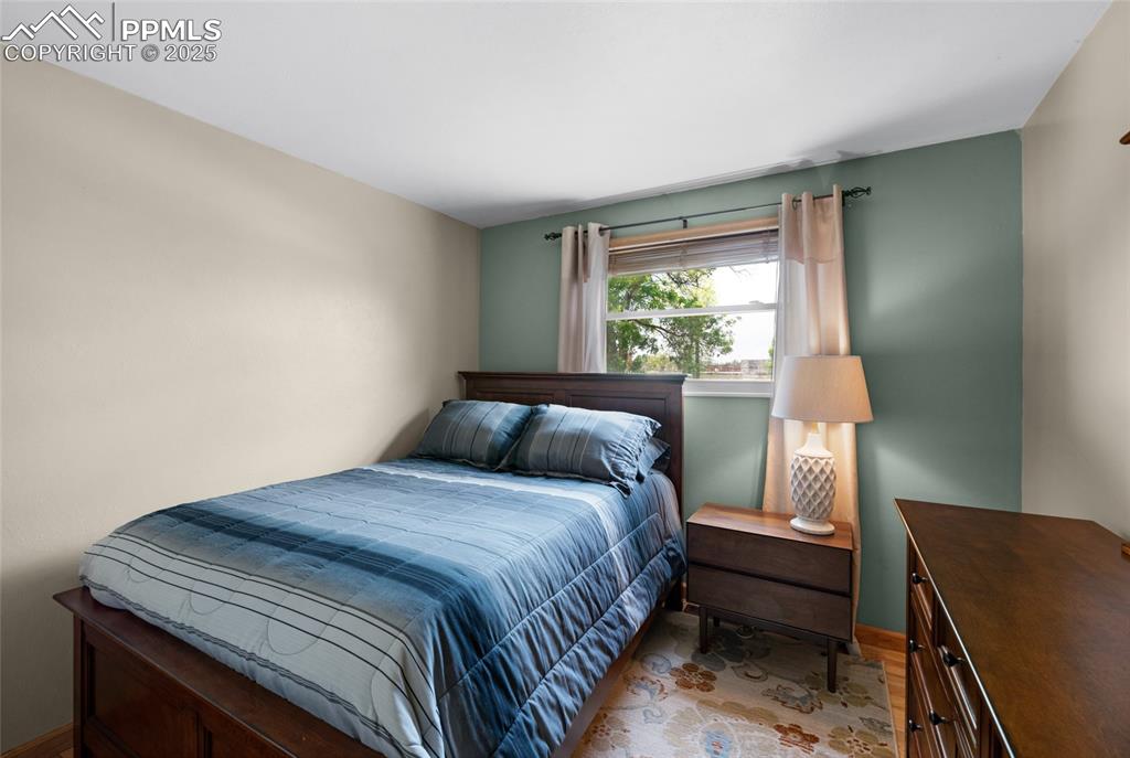 Image 22 of 40: Bedroom