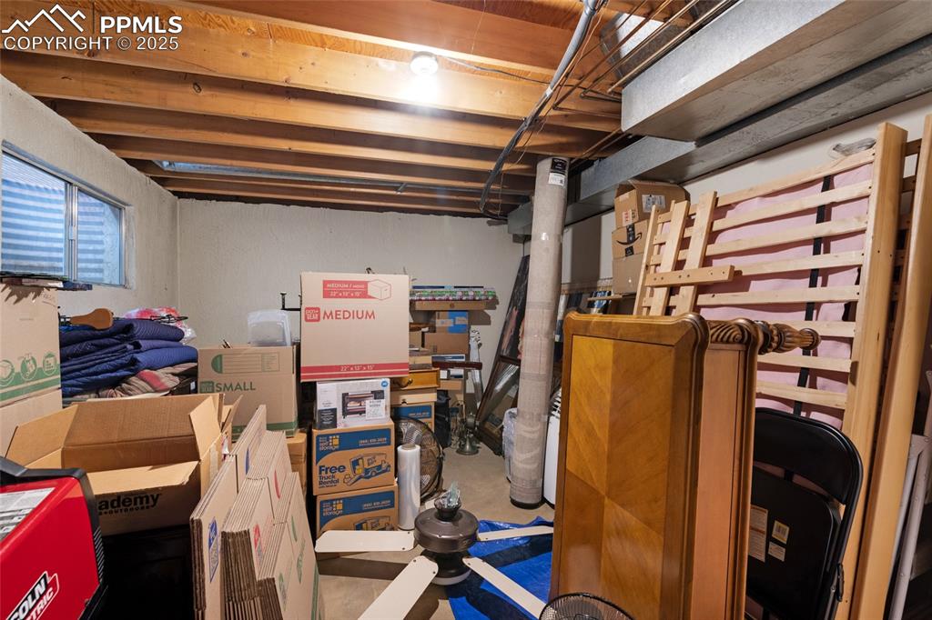 Image 29 of 40: Basement