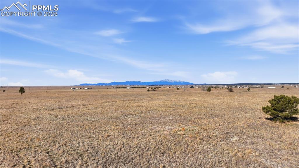 Image 15 of 30: View