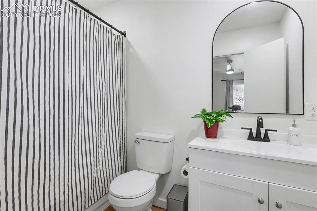 Image 17 of 27: Master Bathroom