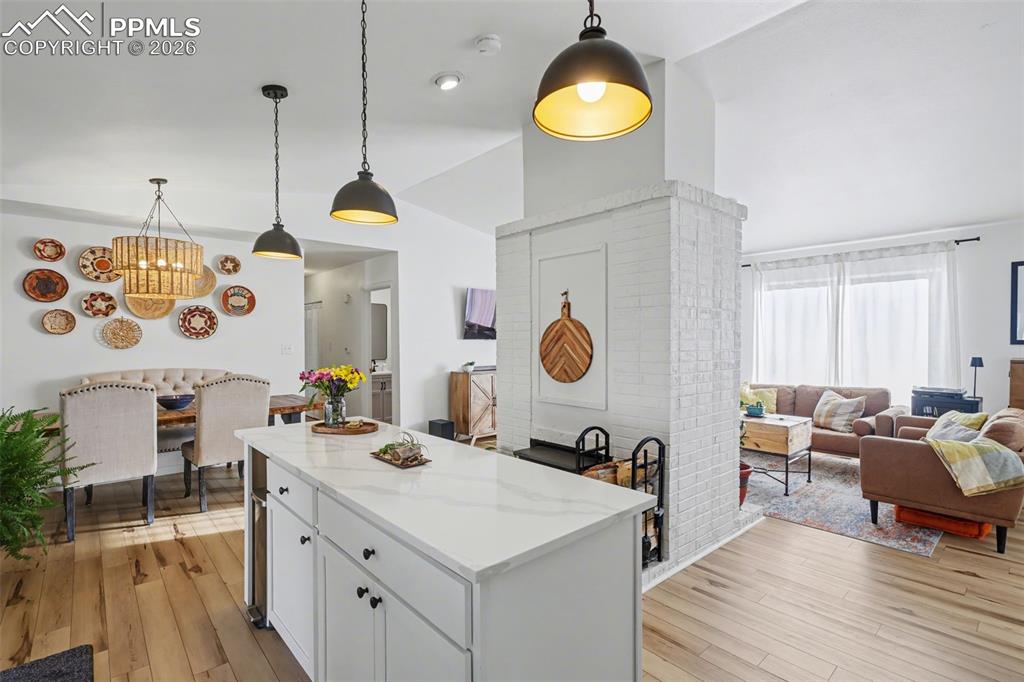 Image 6 of 27: Kitchen