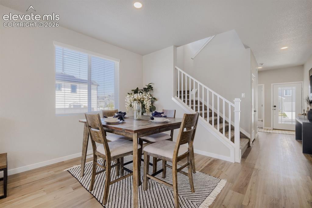 Image 8 of 29: Dining Area