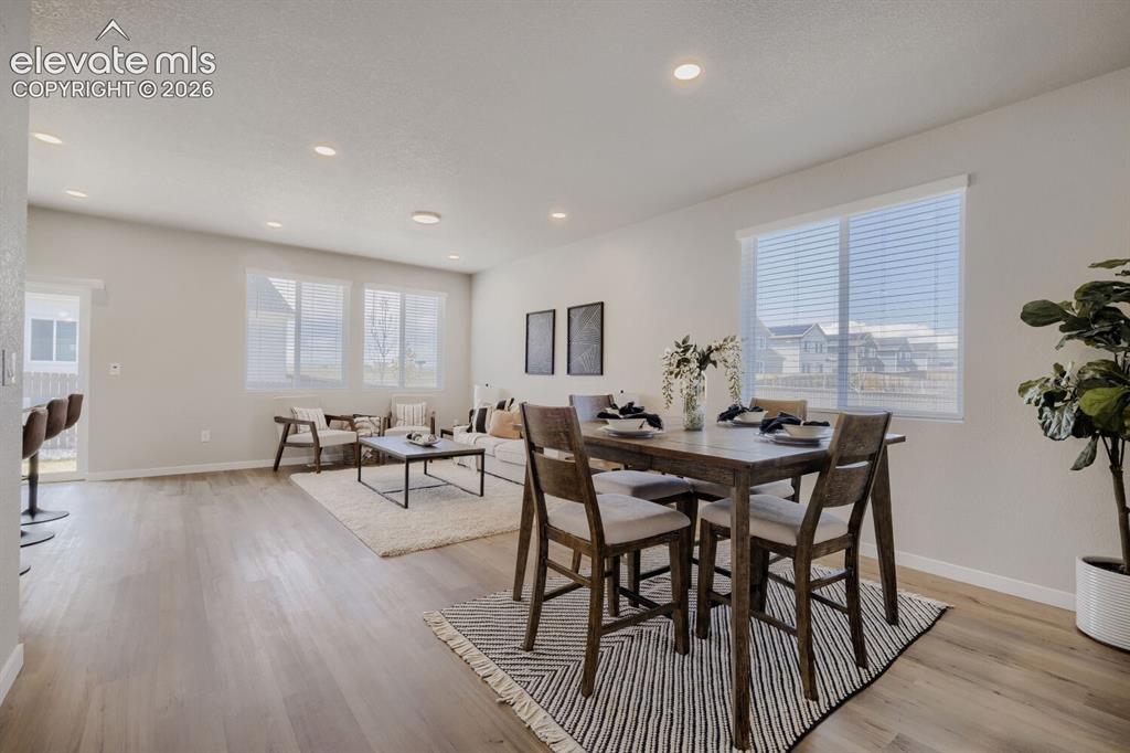 Image 9 of 29: Dining Area