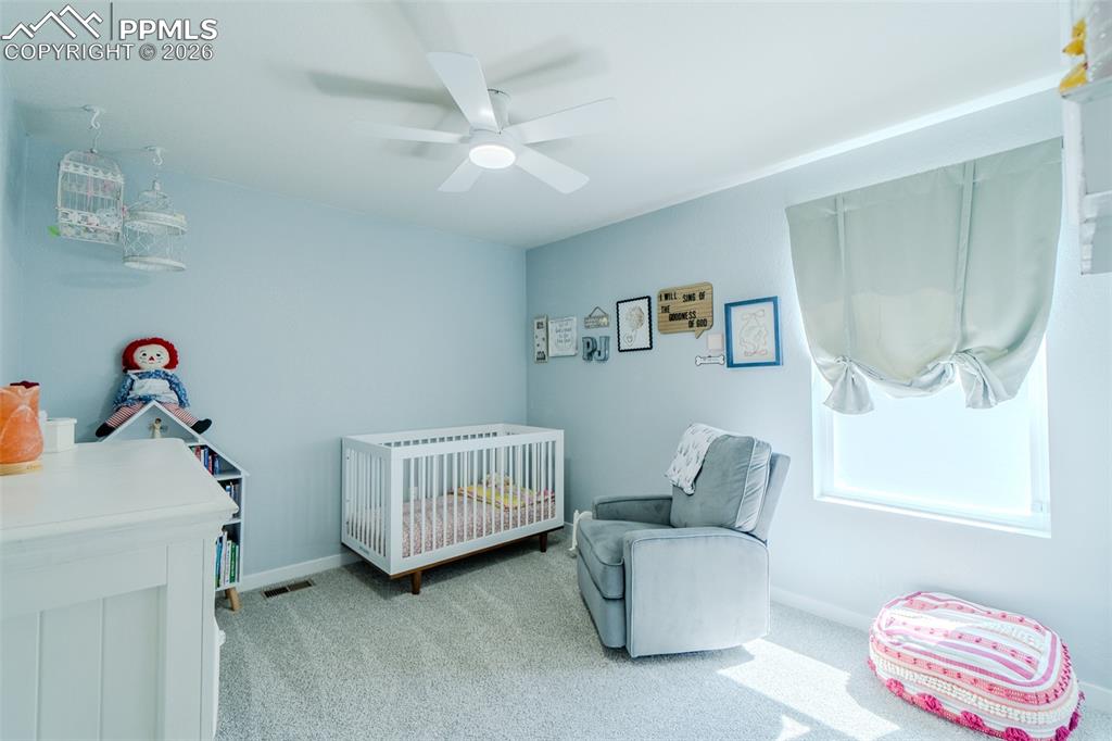 Image 32 of 47: Bedroom