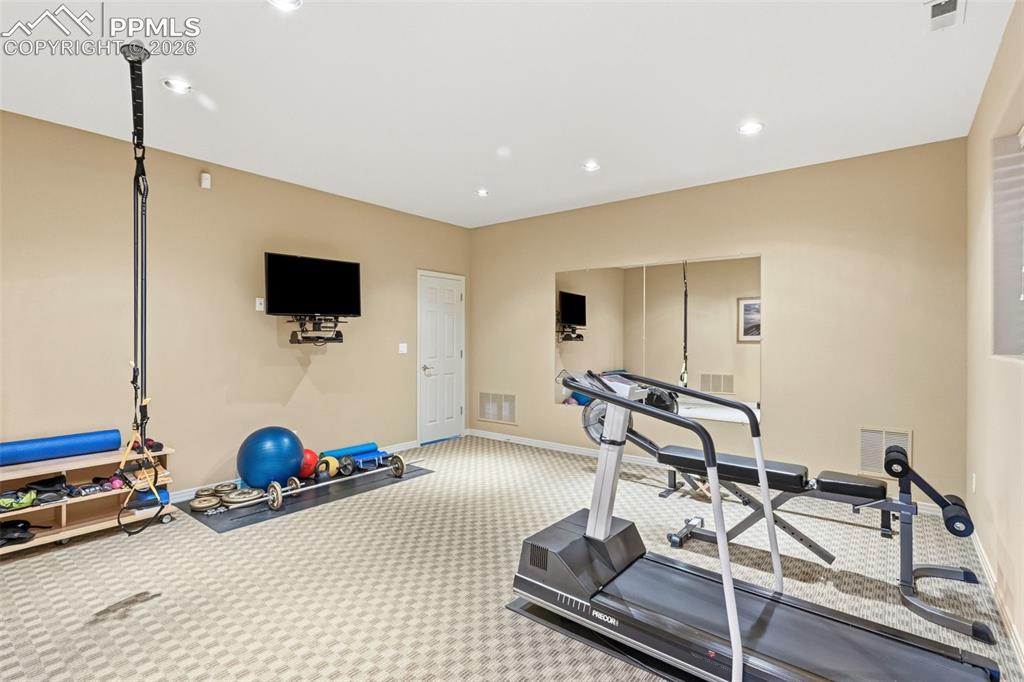 Image 28 of 44: Exercise Room
