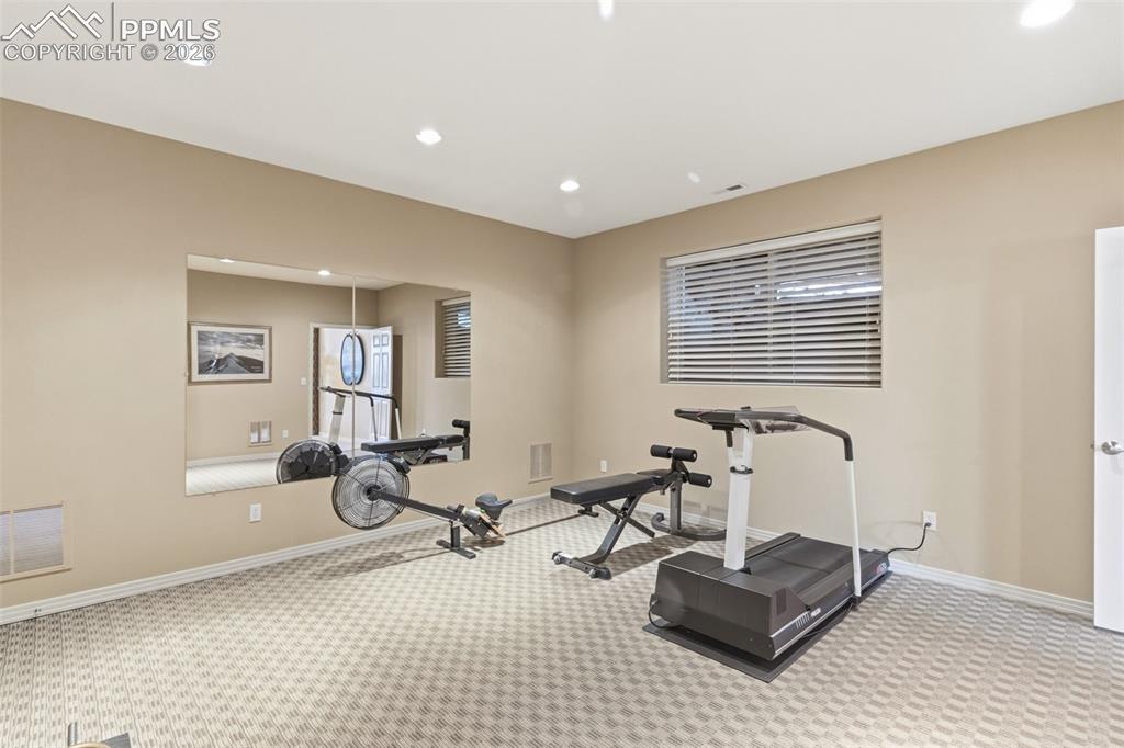 Image 29 of 44: Exercise Room
