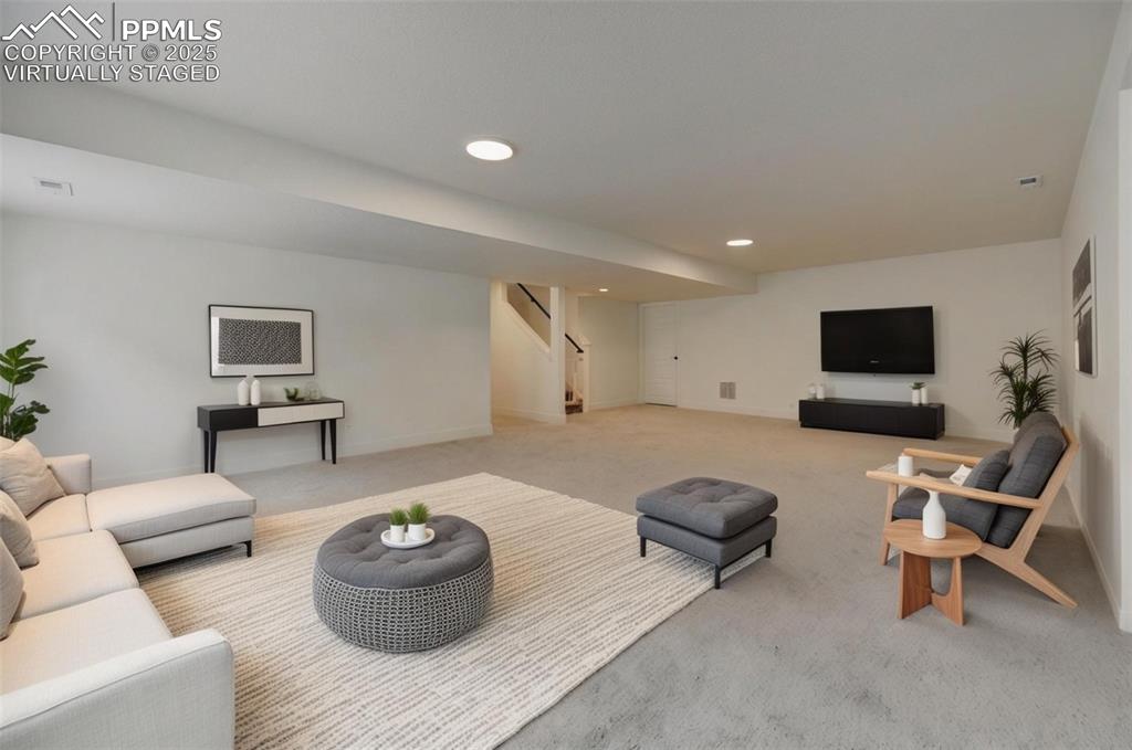 Image 33 of 48: Virtually Staged