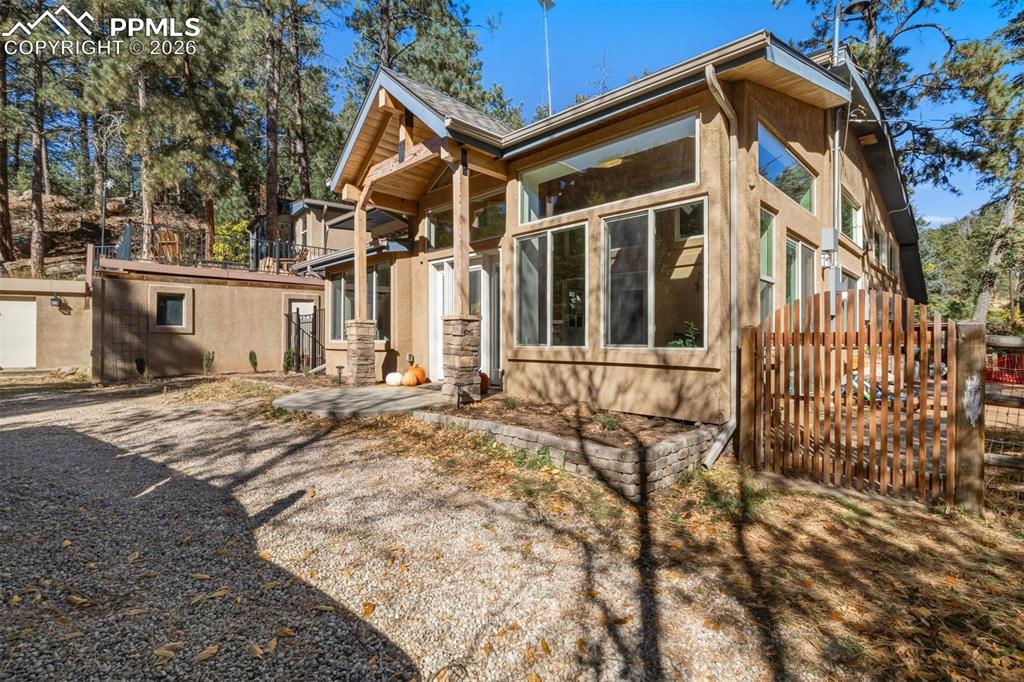 Image 48 of 50: Side of Structure