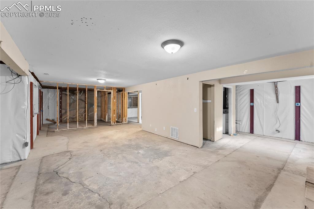 Image 23 of 35: Basement